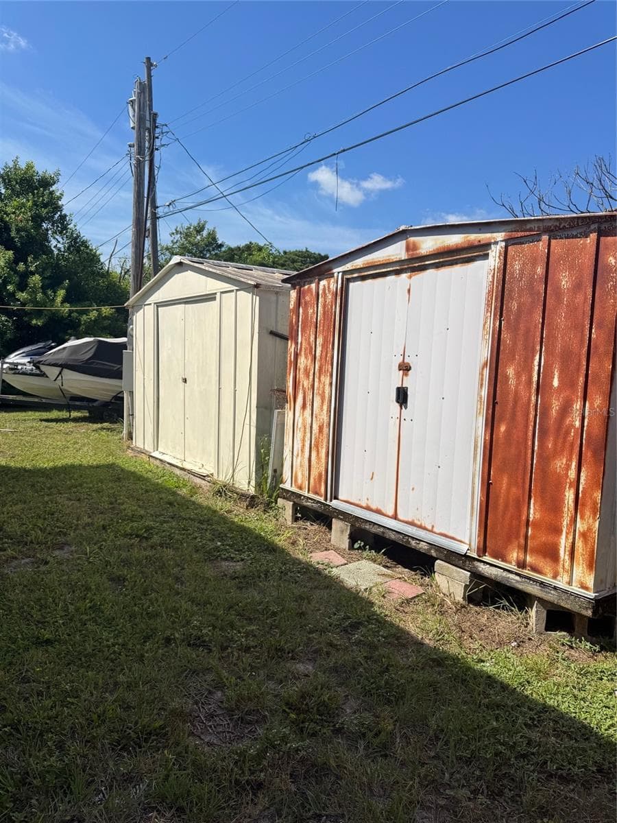 1837 Lullaby Dr photo 4