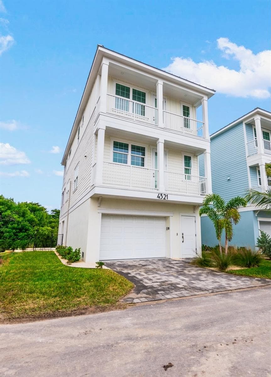 4321 Marina View Way photo 3