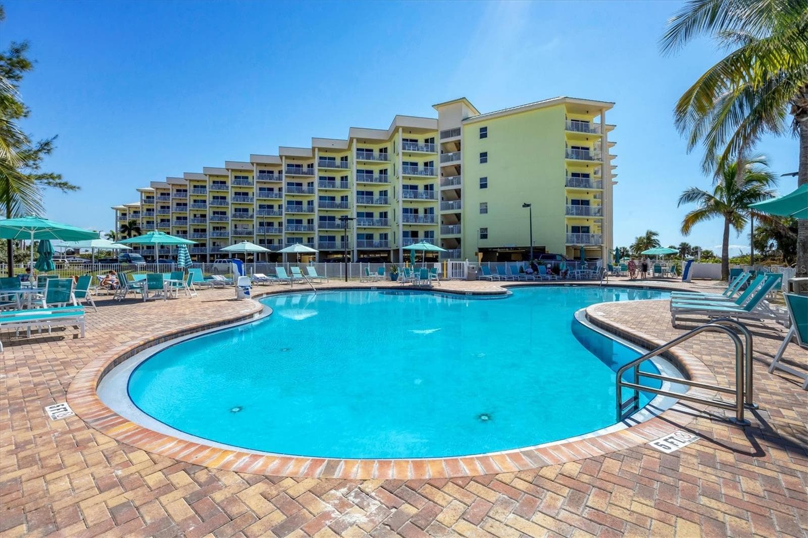 12000 Gulf Blvd #207S