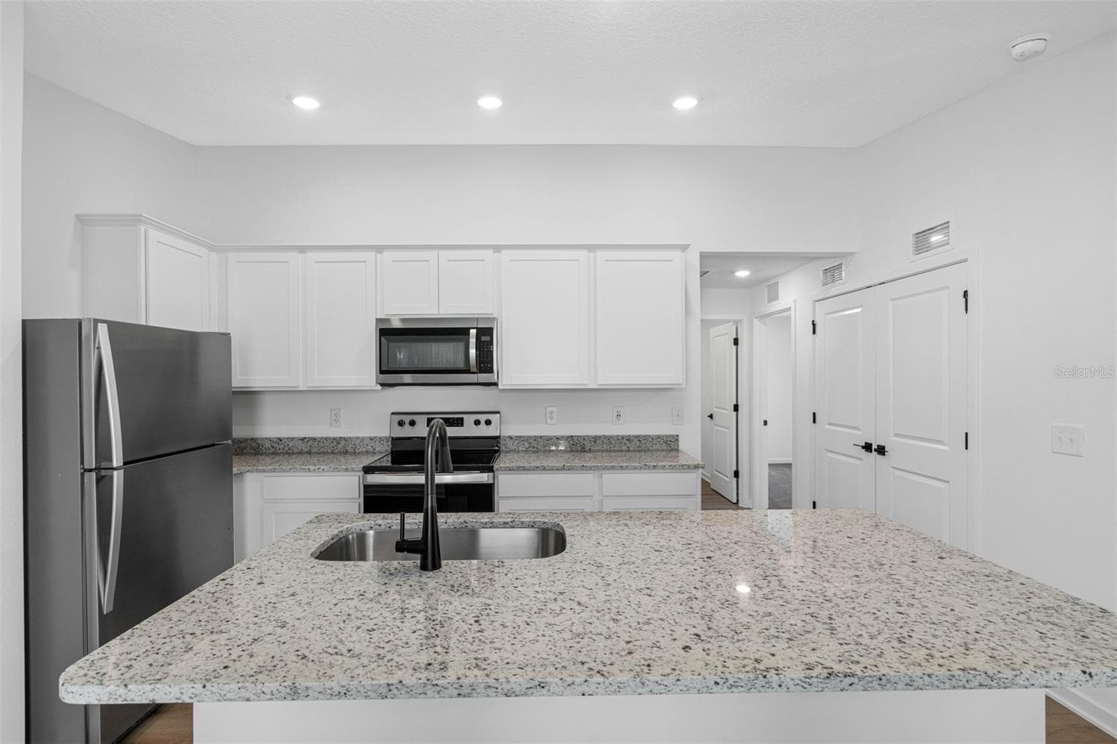 29545 Fedora Cir photo 4