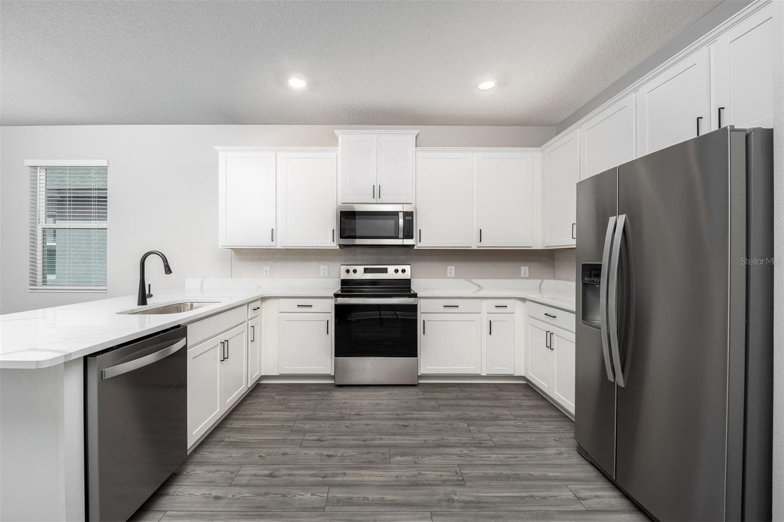 3352 Chinotto Dr photo 4