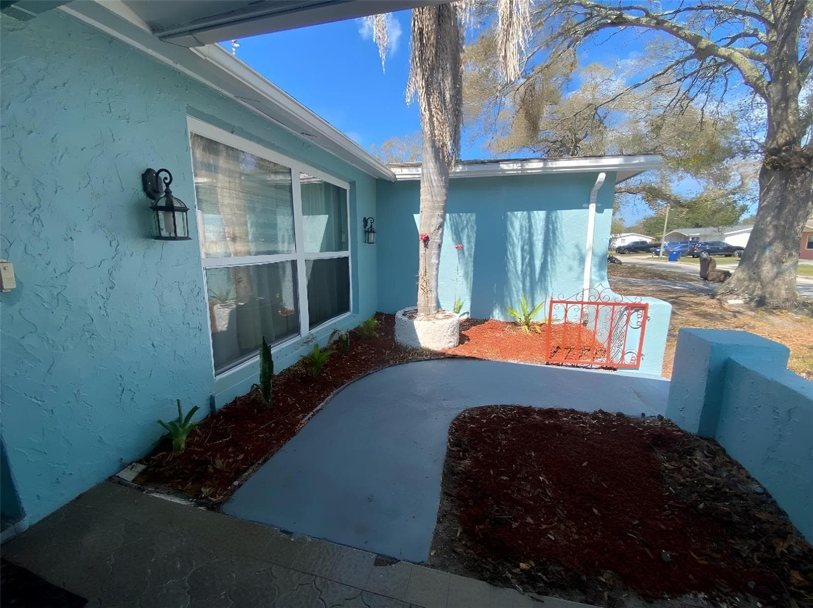 1817 Dartmouth Dr photo 4