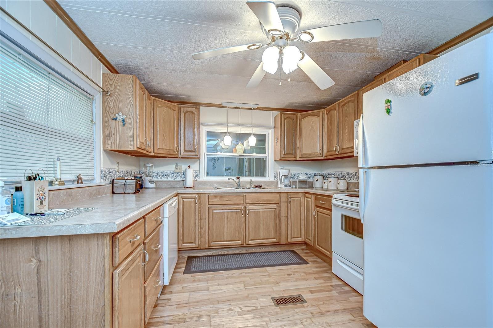 39443 Elgin Dr photo 3