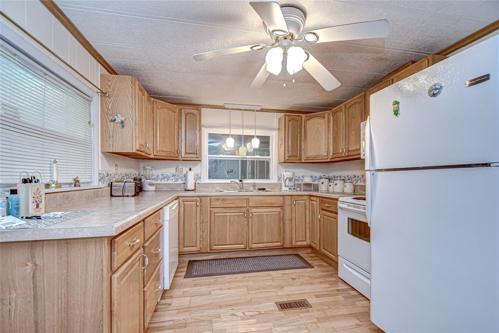 39443 Elgin Dr photo 4