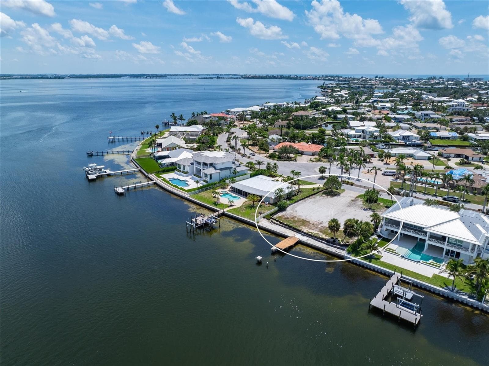 659 Key Royale Dr photo 4