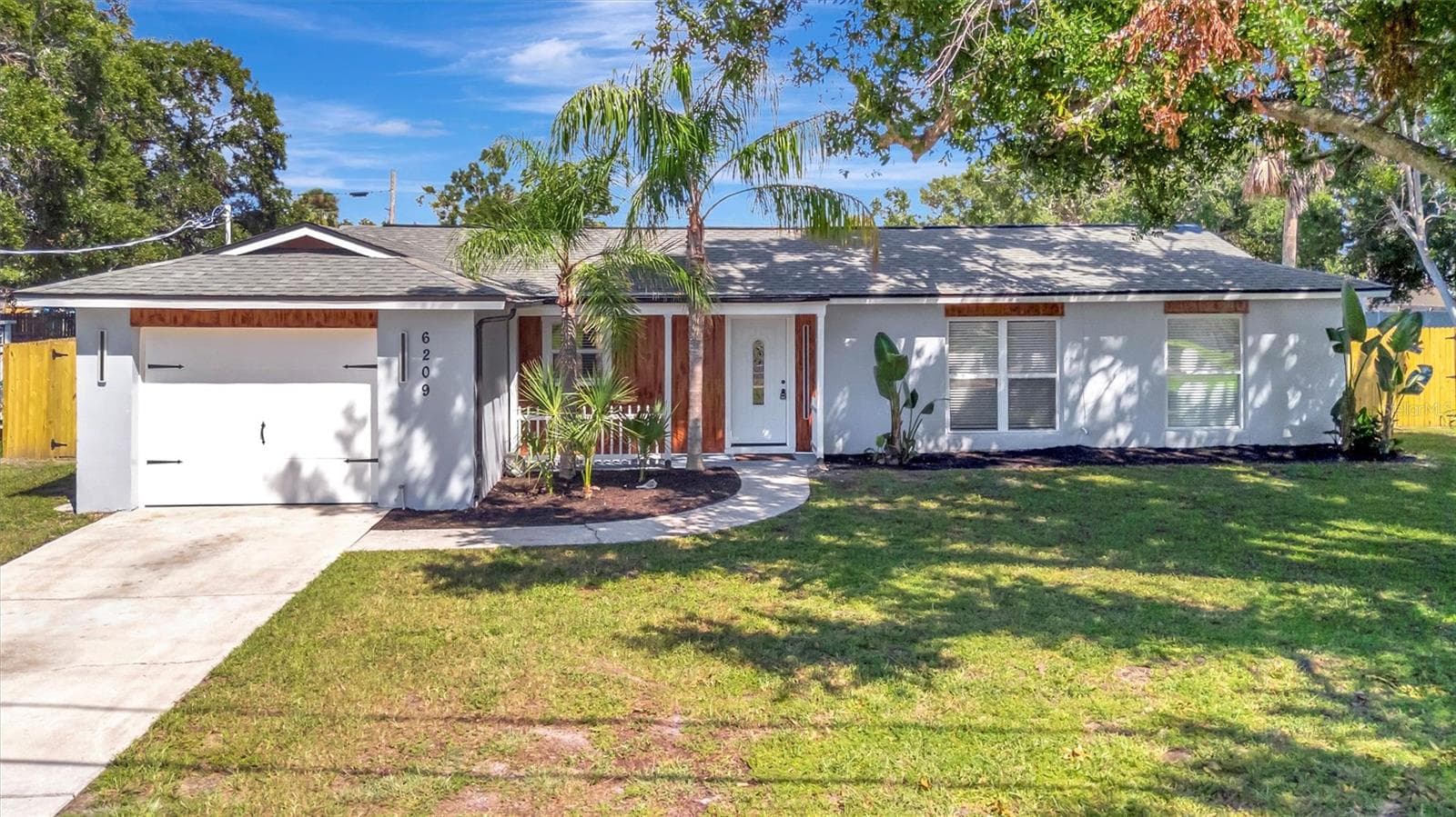6209 Flamingo Dr