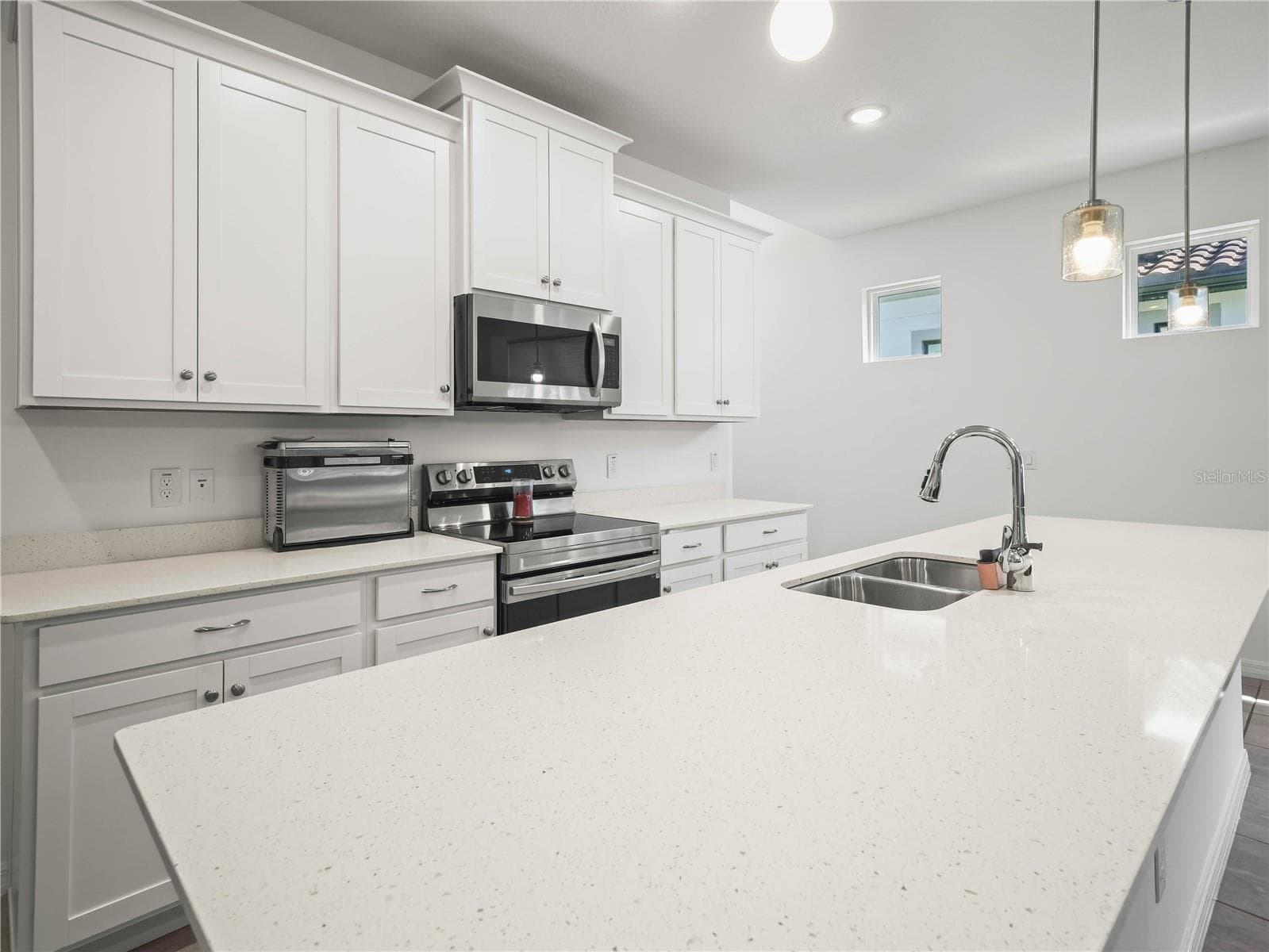 4136 Solamor St photo 4