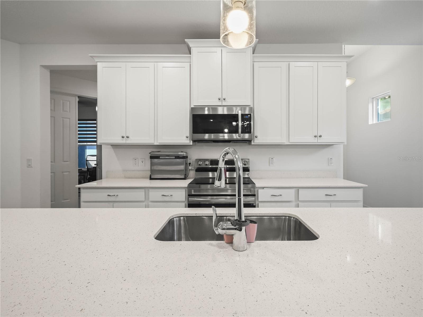 4136 Solamor St photo 5