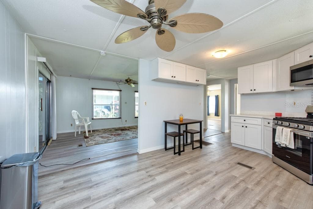 3920 Kim Dr photo 3