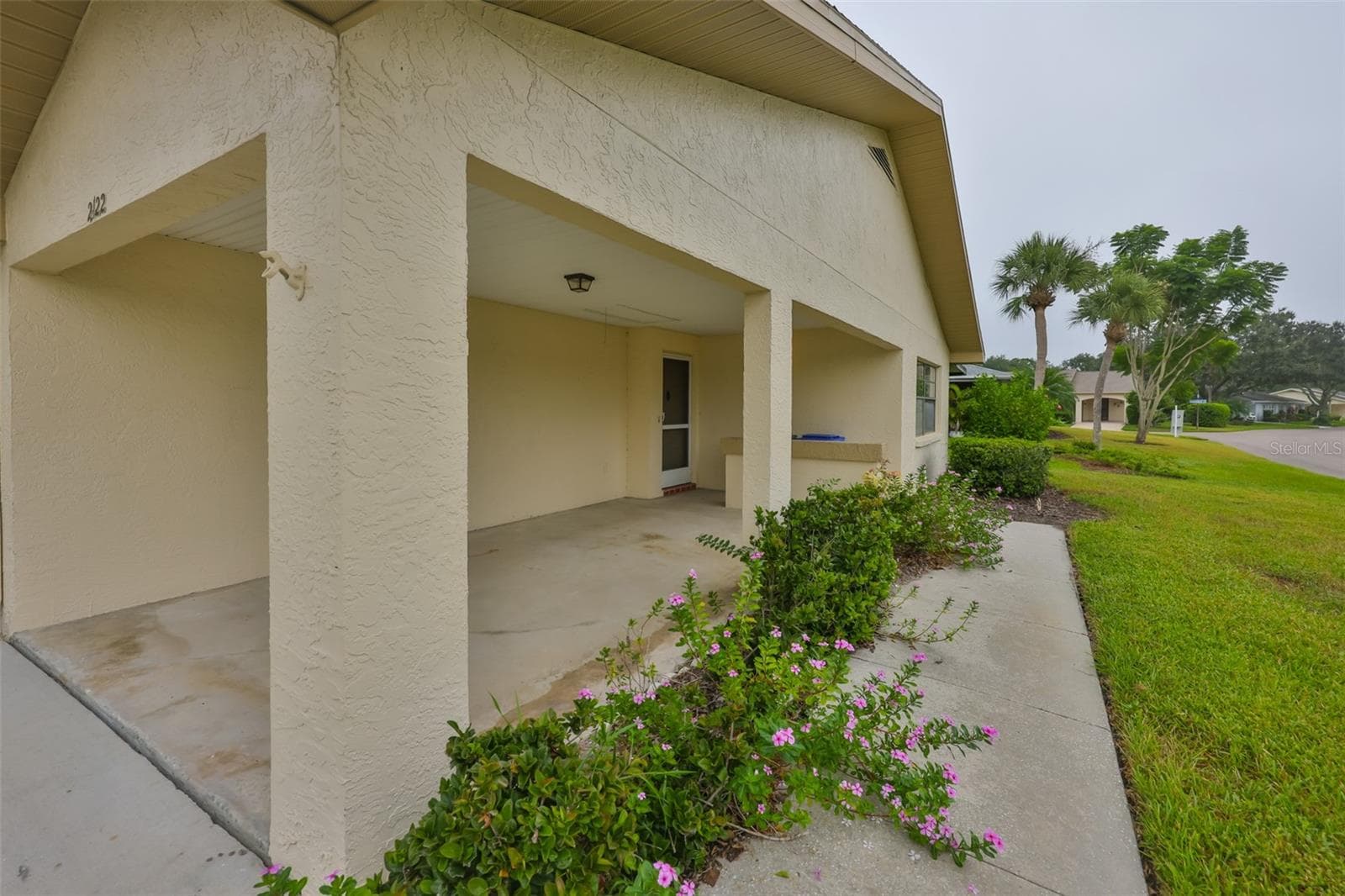 2122 Hereford Dr #511 photo 5