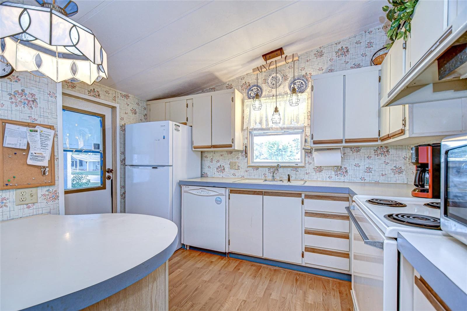 3922 William Hume Dr photo 3