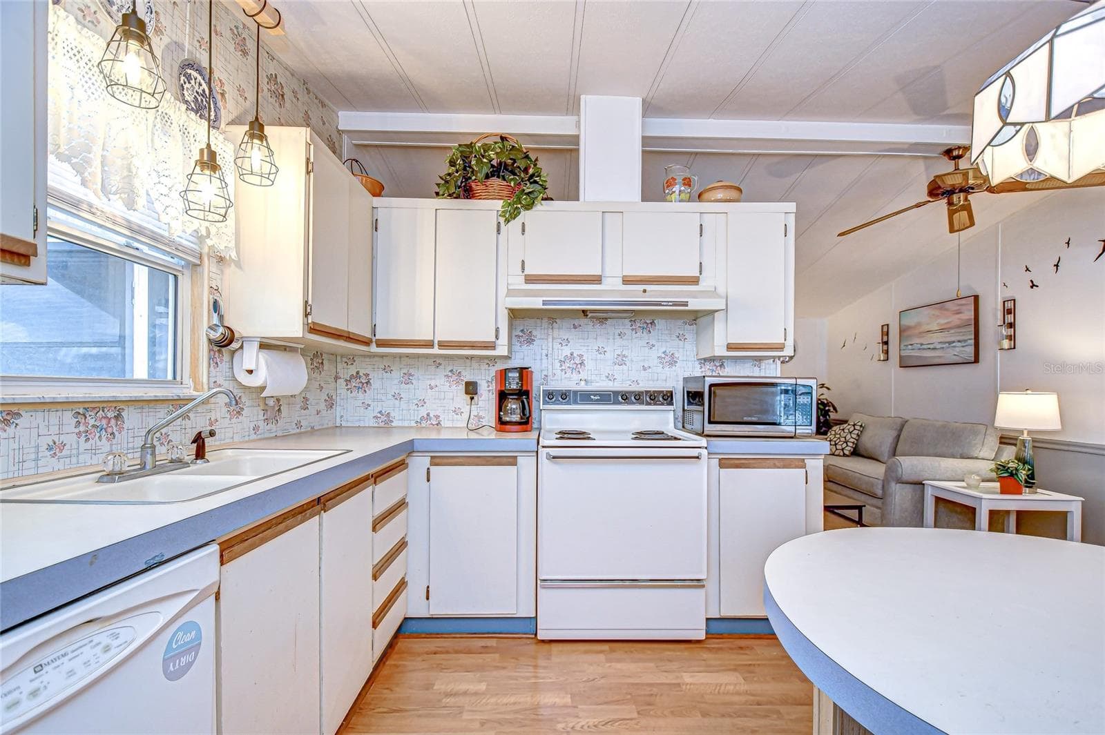 3922 William Hume Dr photo 5