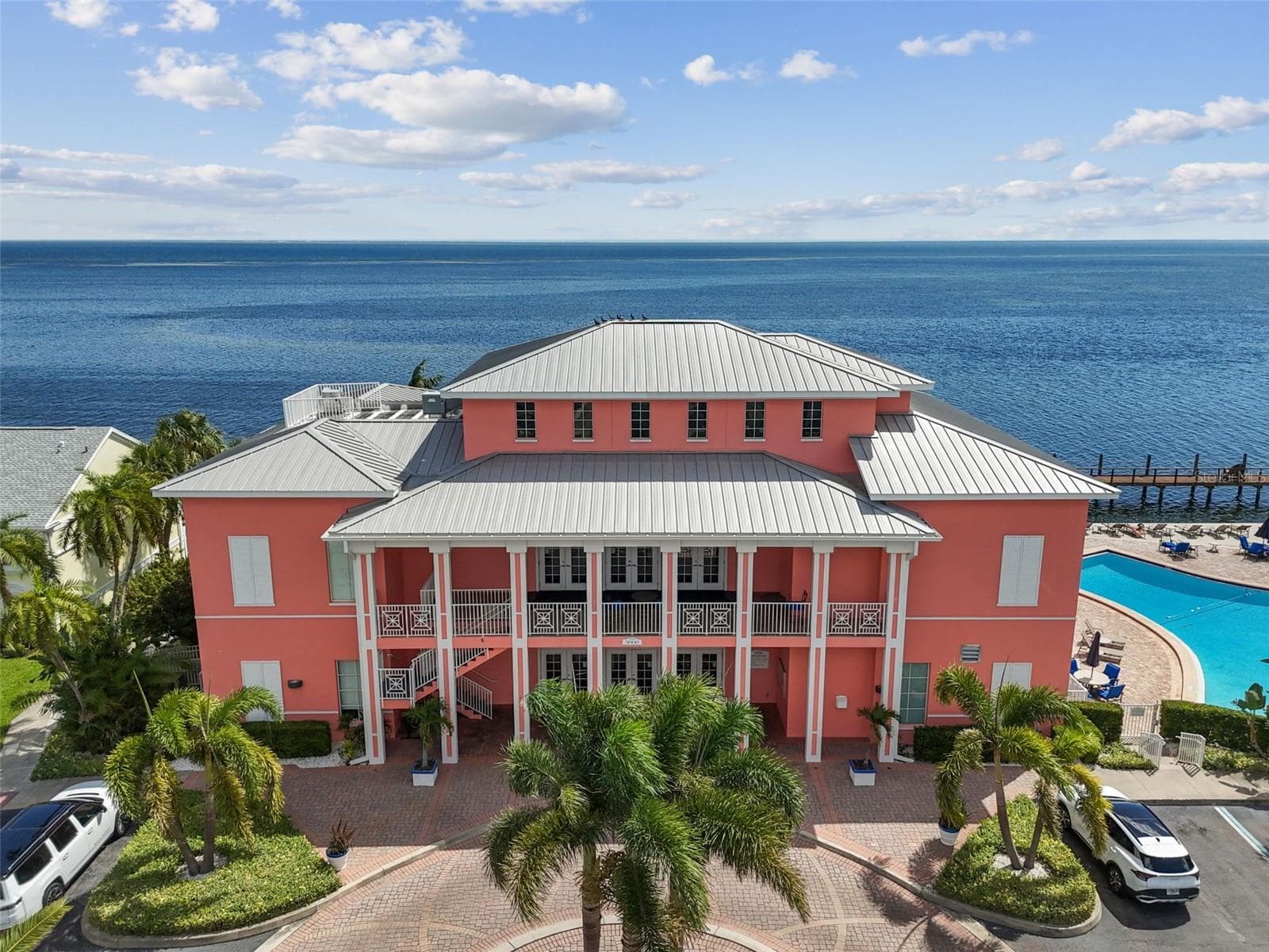 5116 Beach Dr SE #D photo 4