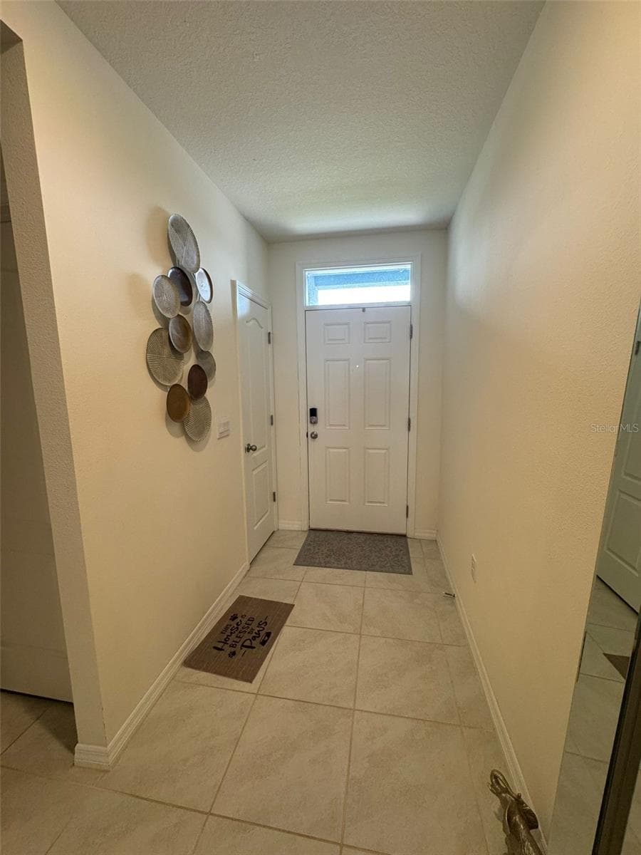 823 Auburn Grove CT photo 3
