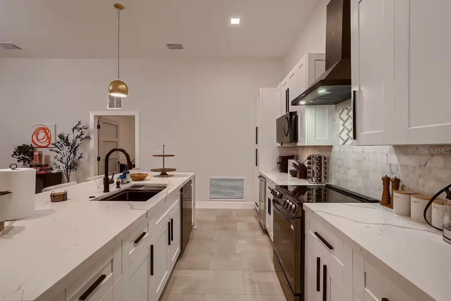13509 Park Blvd photo 5