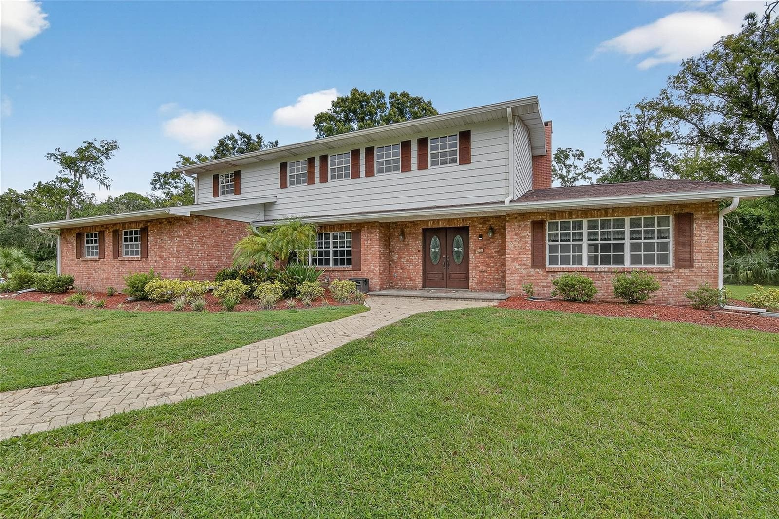 1502 Azalea St photo 5