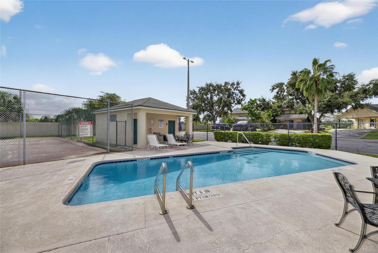 620 Yardarm Dr #10 photo 5