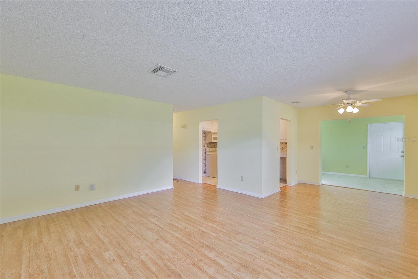 1908 Canterbury Ln #20 photo 4