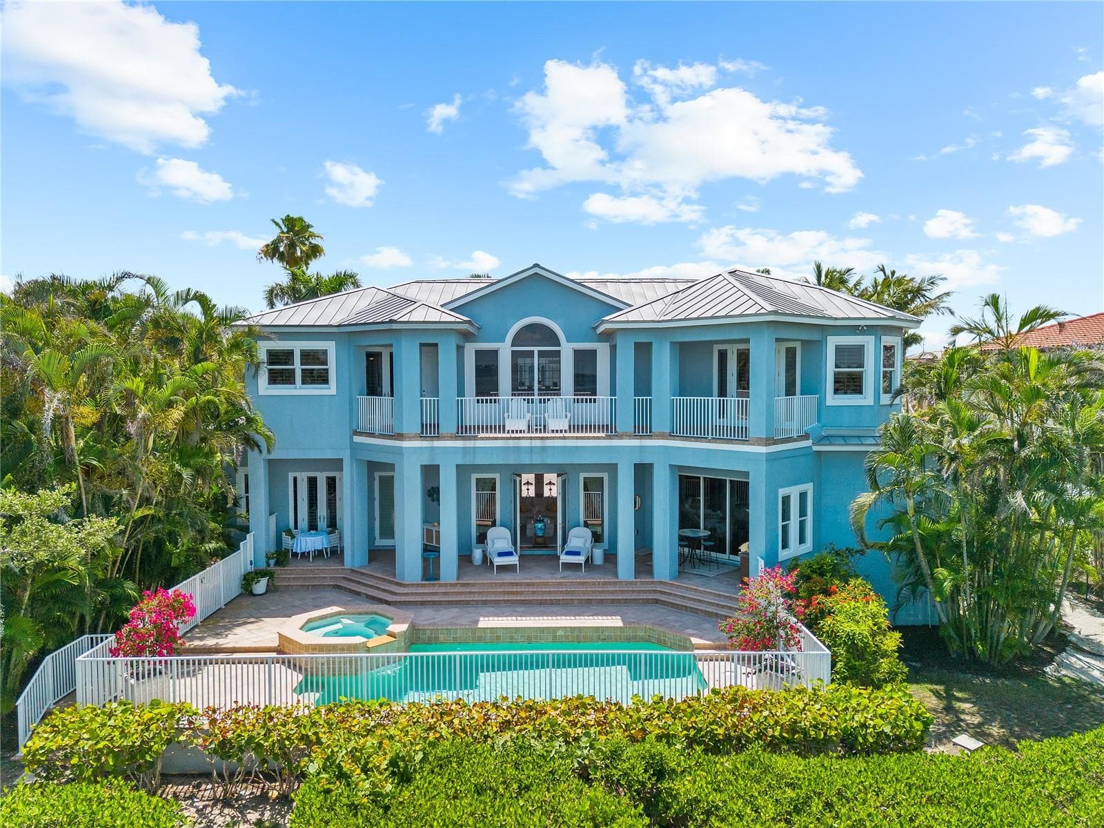 757 Hideaway Bay Dr