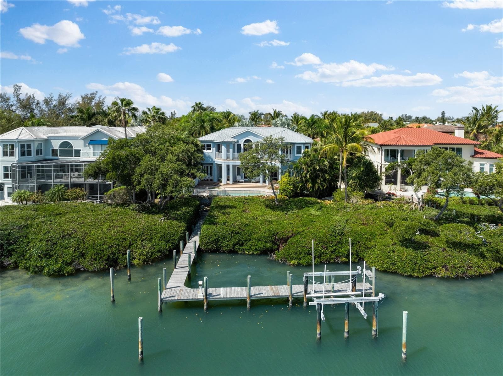 757 Hideaway Bay Dr photo 3