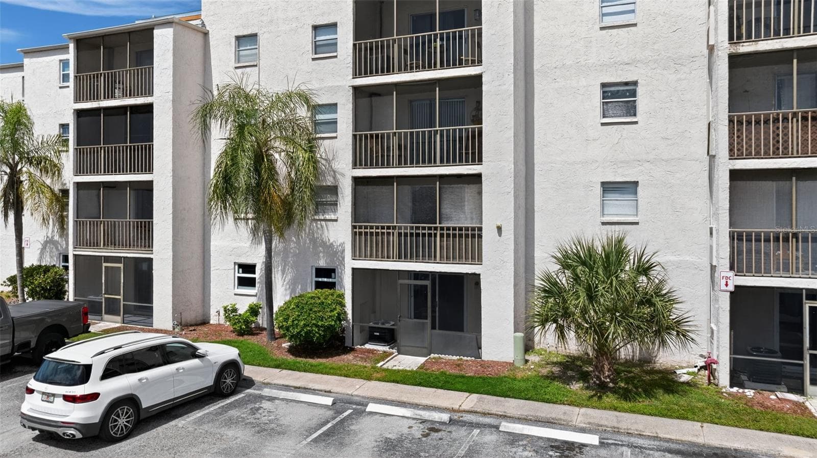 5541 Bay Blvd #203