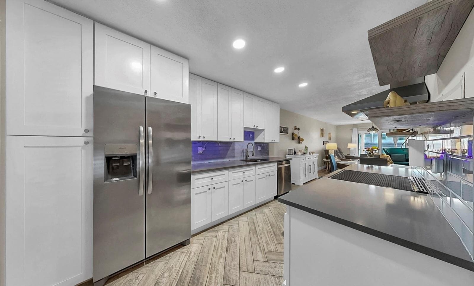 8799 Bardmoor Blvd #205 photo 5