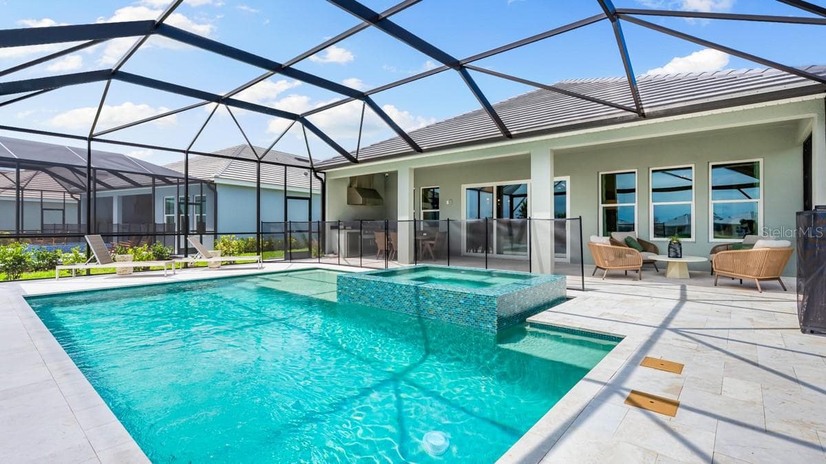 7907 Coral Sea Ln photo 5