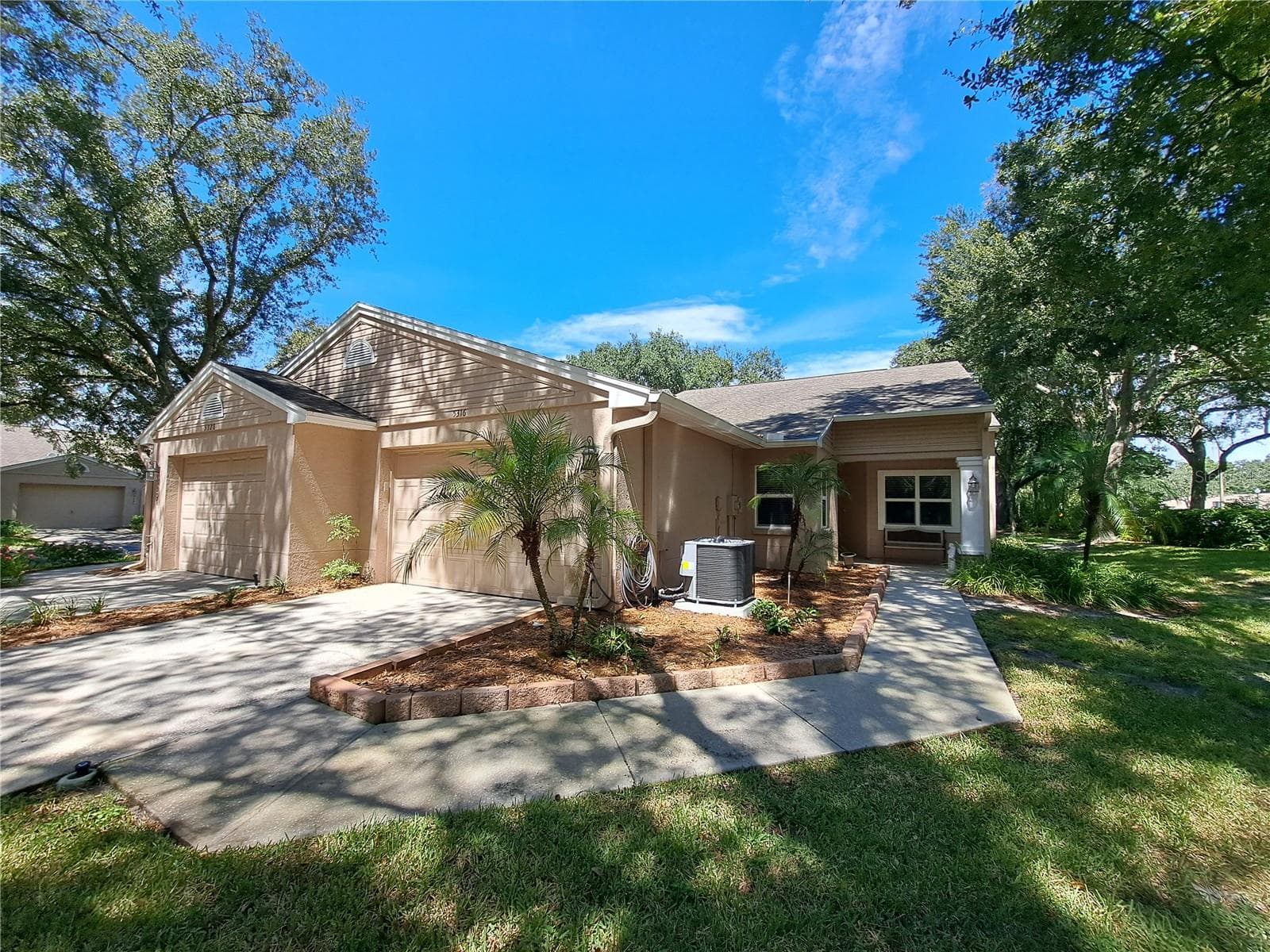 5316 Lochmead Ter photo 4