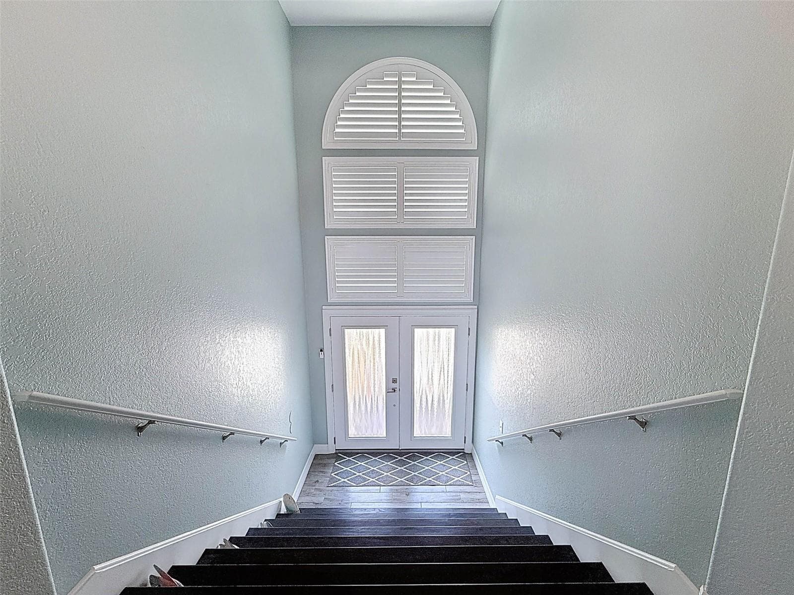 13552 Claudia Dr photo 4