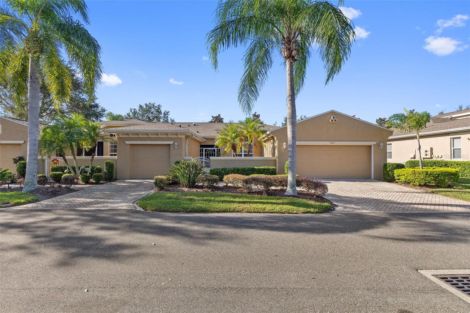 2404 Kensington Greens Dr photo 3