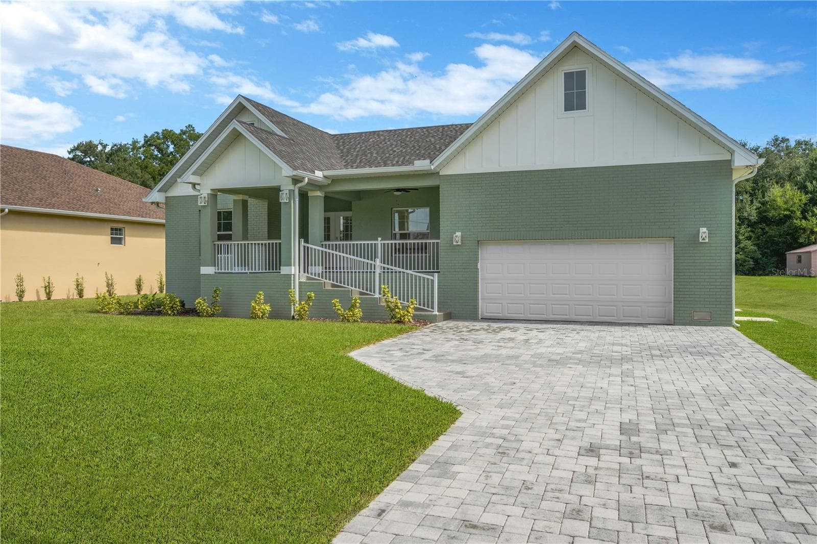 12484 Green Oak Ln photo 5