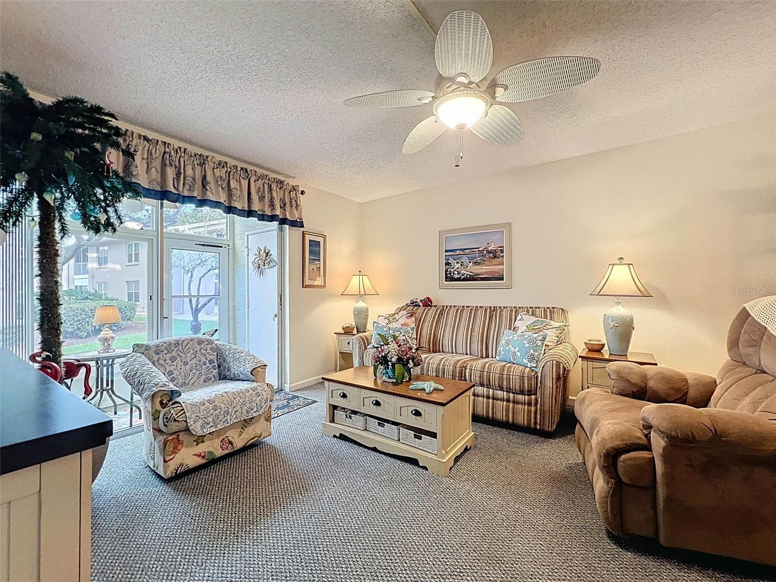 6433 Tina Dr #12 photo 4