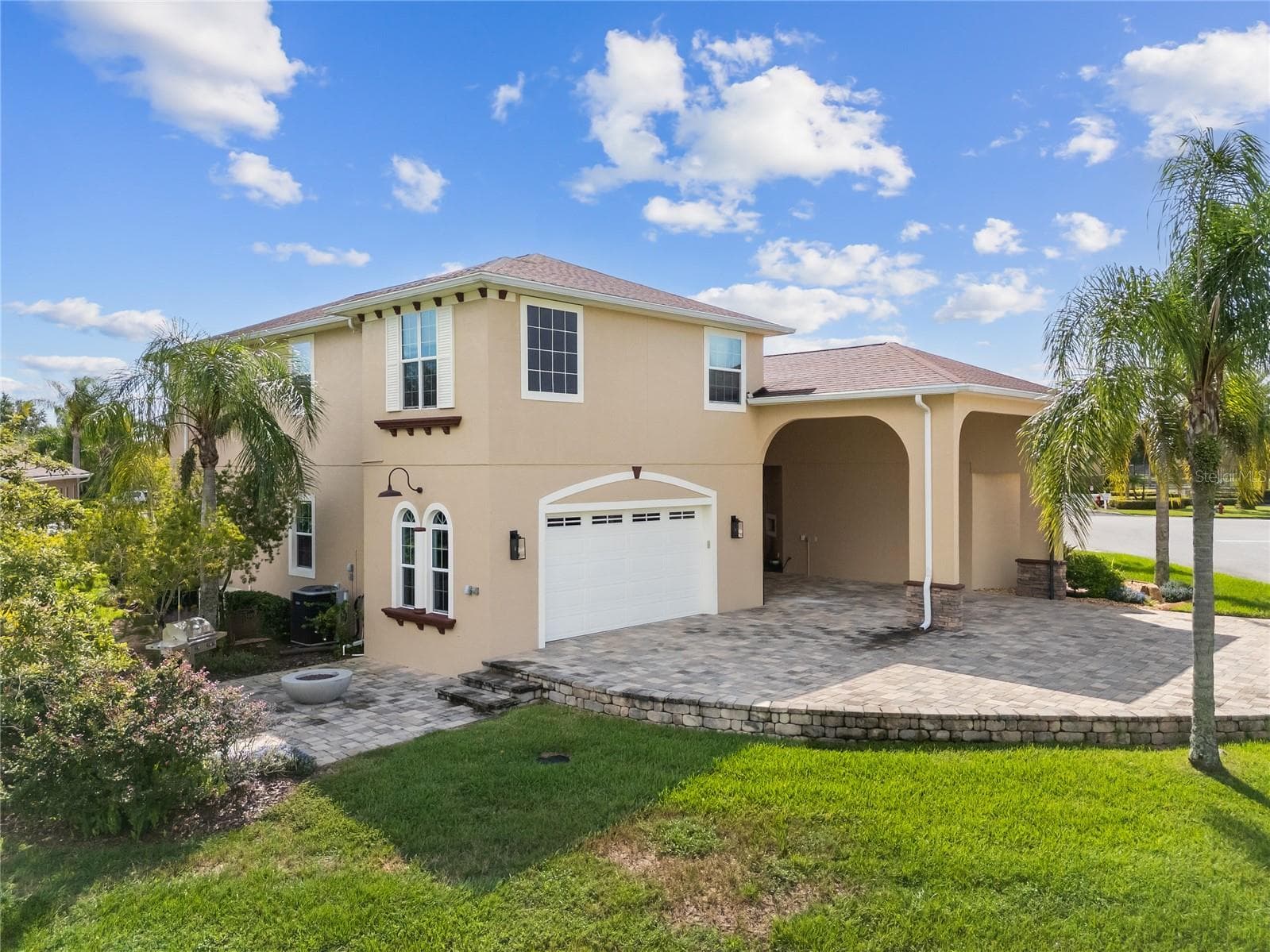 398 Nolane Ln photo 3