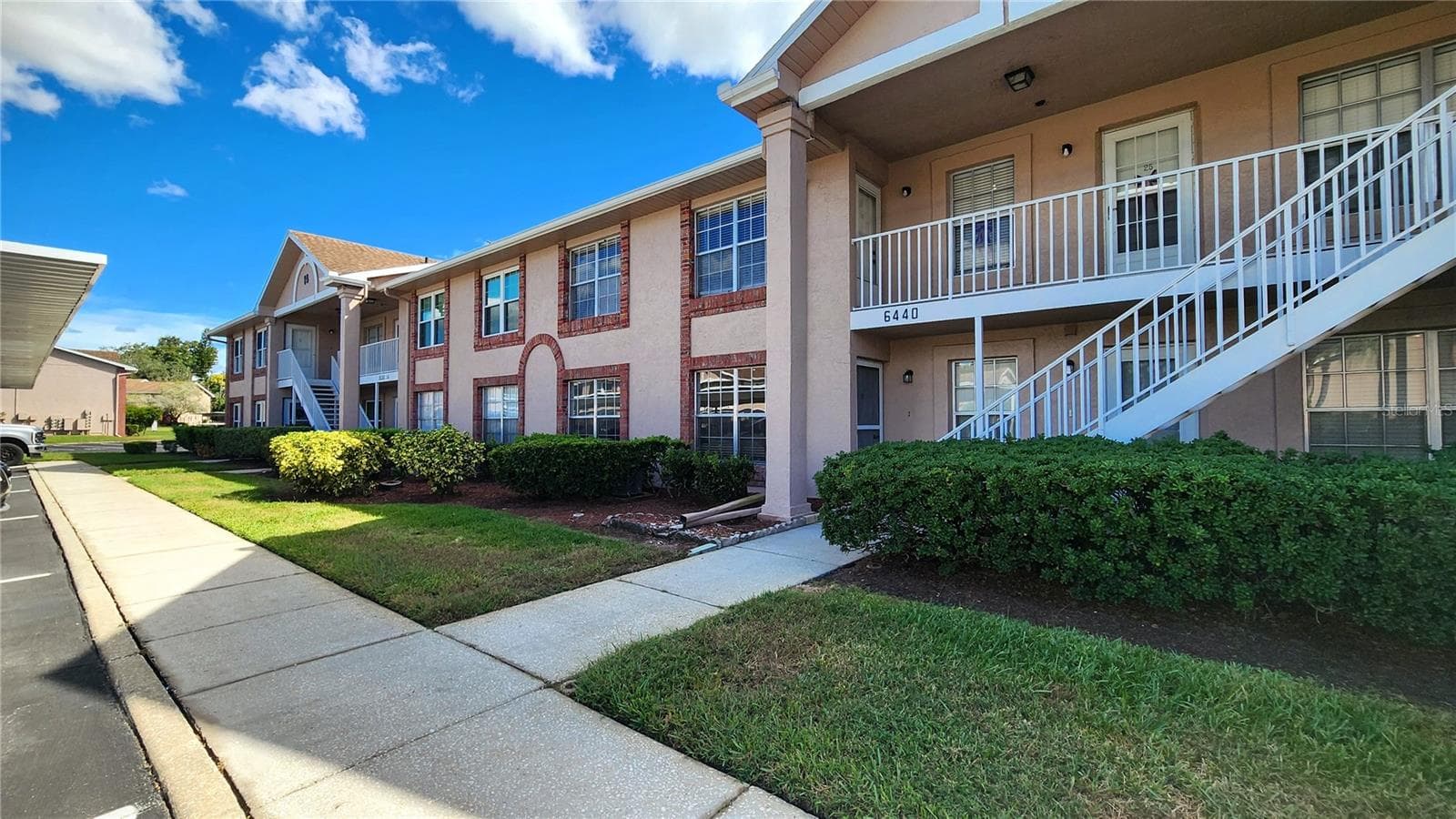 6440 Spring Flower Dr #14
