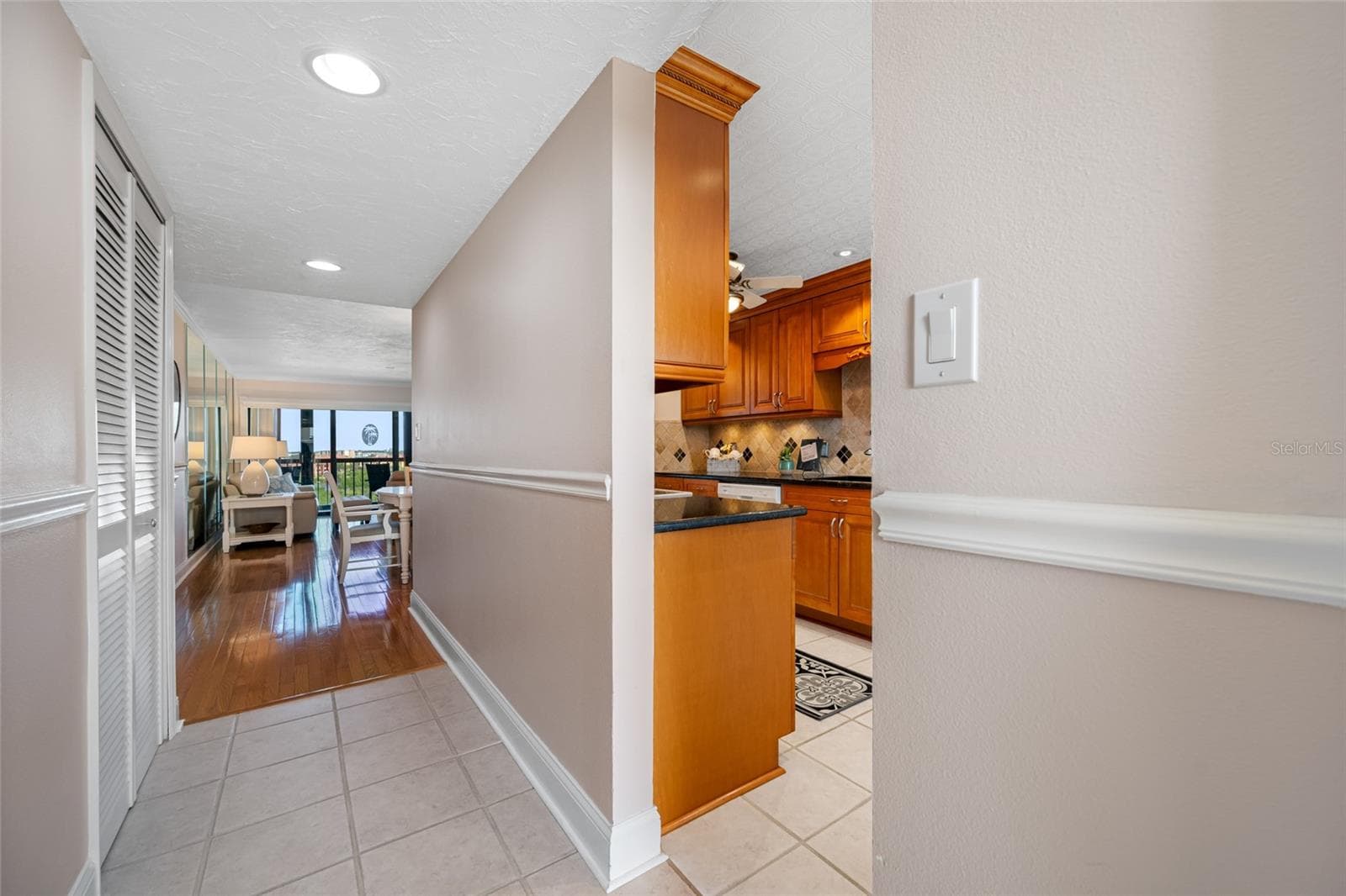 3400 Cove Cay Dr #7C photo 4
