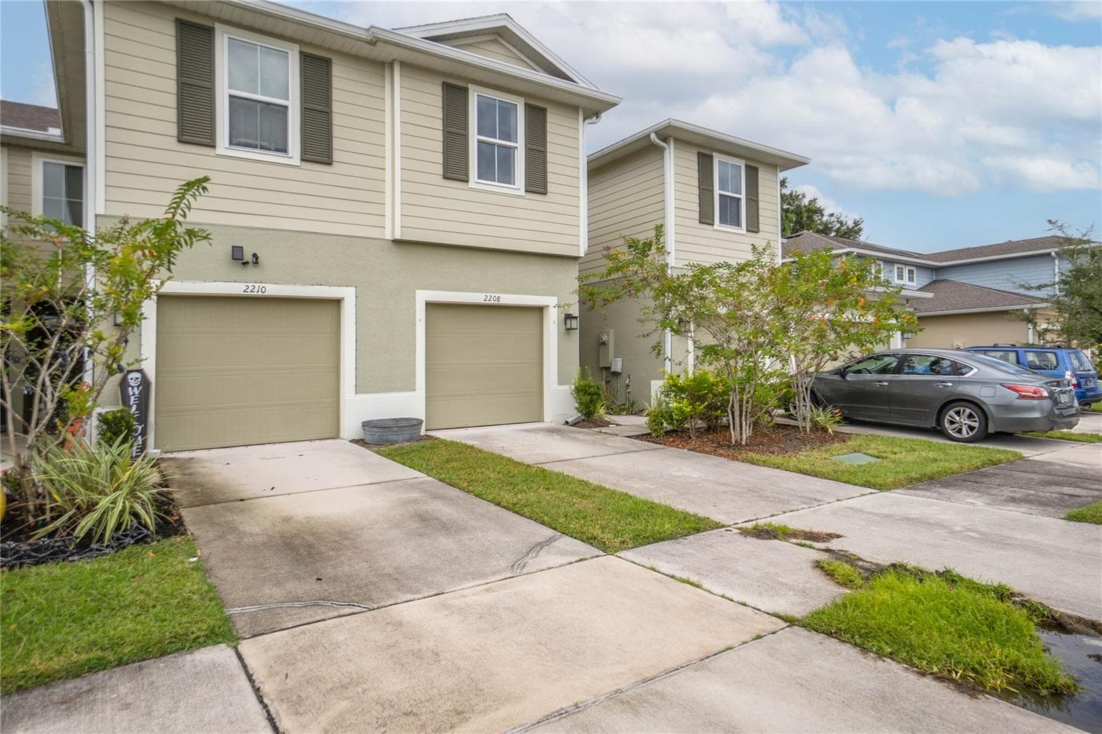 2208 Laceflower Dr photo 3