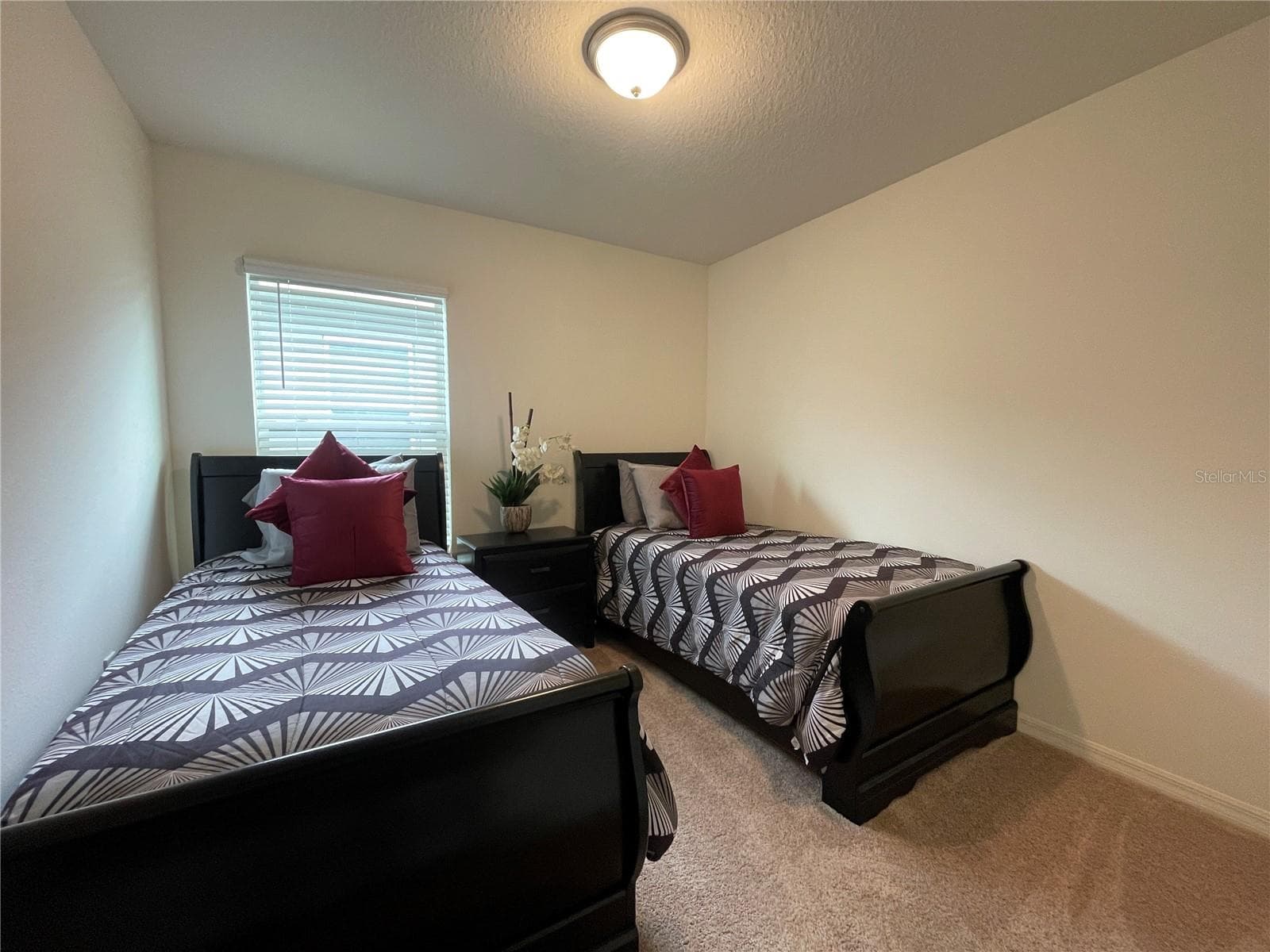 7115 Cruz CT photo 5