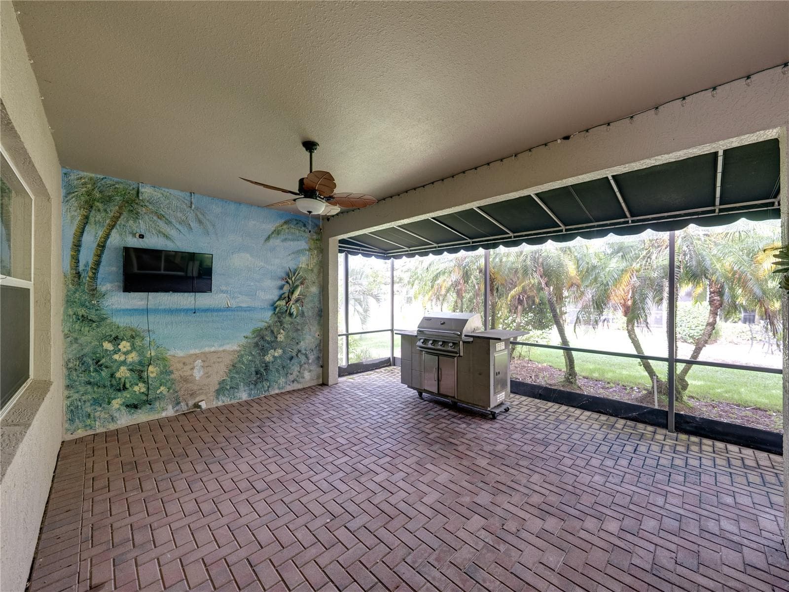 4004 Sable Loop Dr photo 3