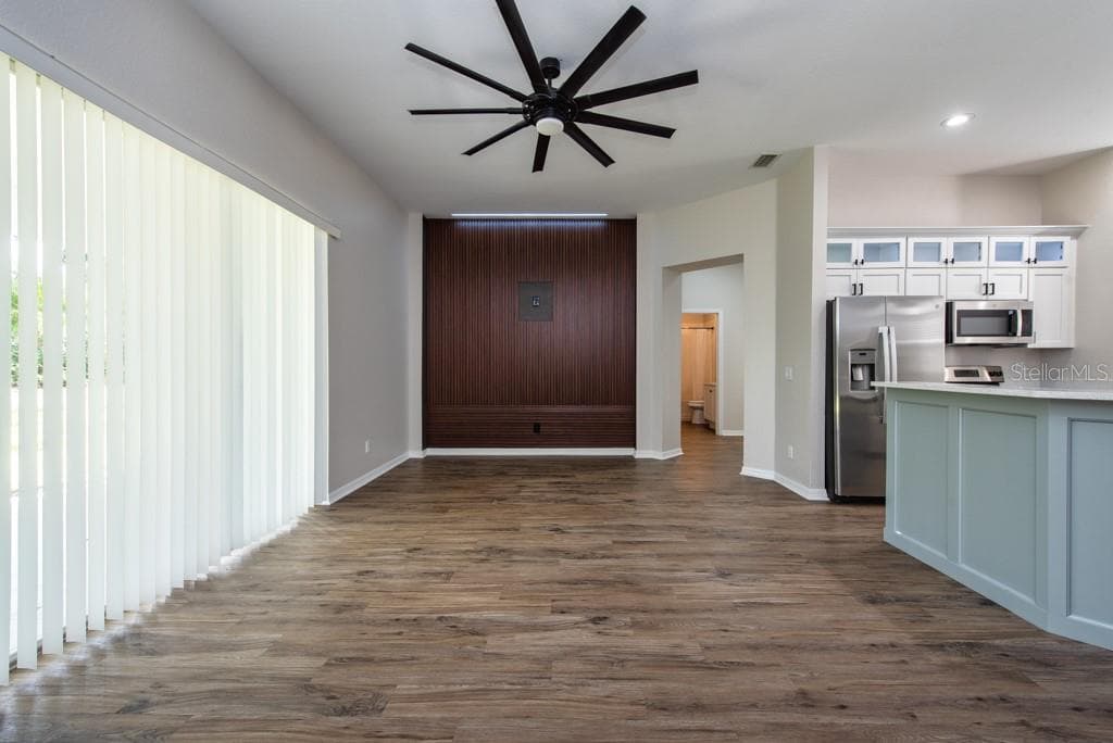 11104 Holly Cone Dr photo 3