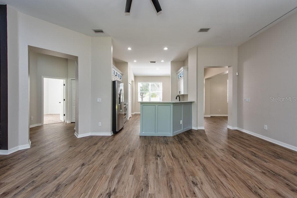 11104 Holly Cone Dr photo 4