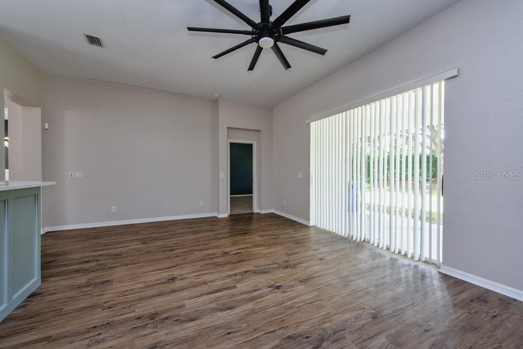 11104 Holly Cone Dr photo 5
