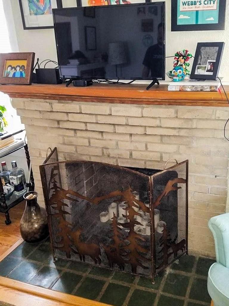 1210 Highland St S photo 5