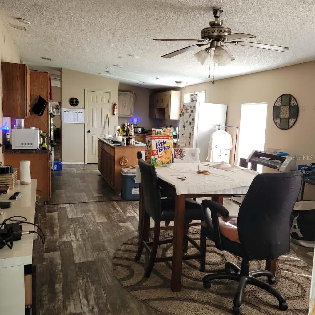 16165 Narrow St photo 4