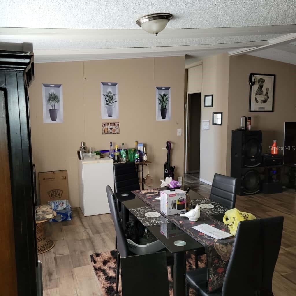 16165 Narrow St photo 5