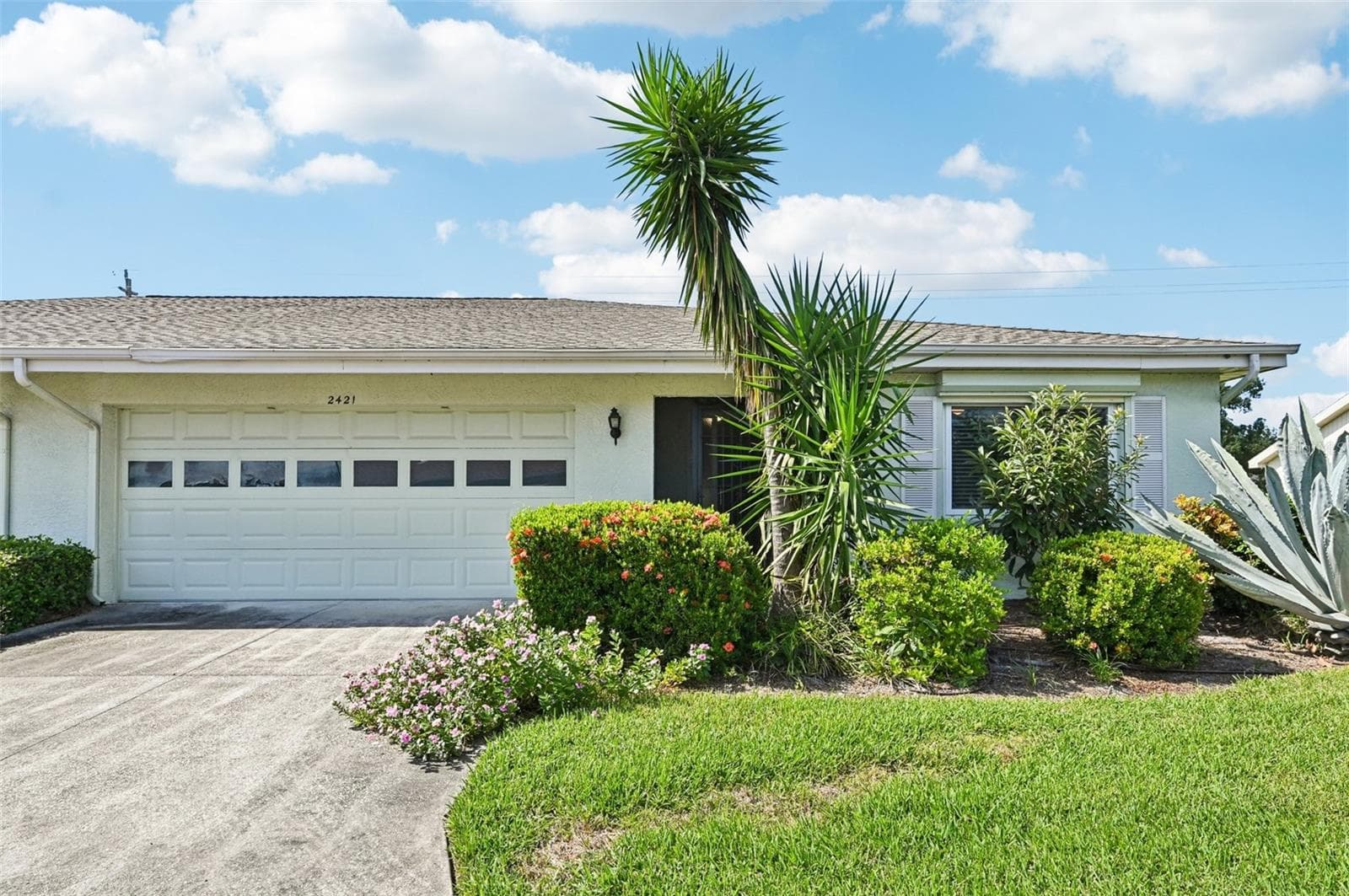 2421 Lancaster Dr
