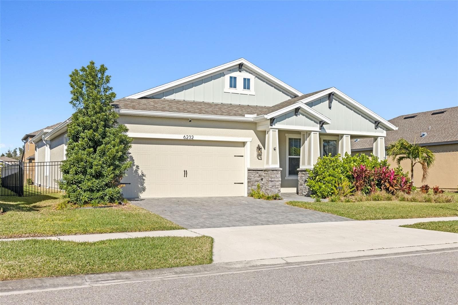 6232 Sea Air Dr photo 3