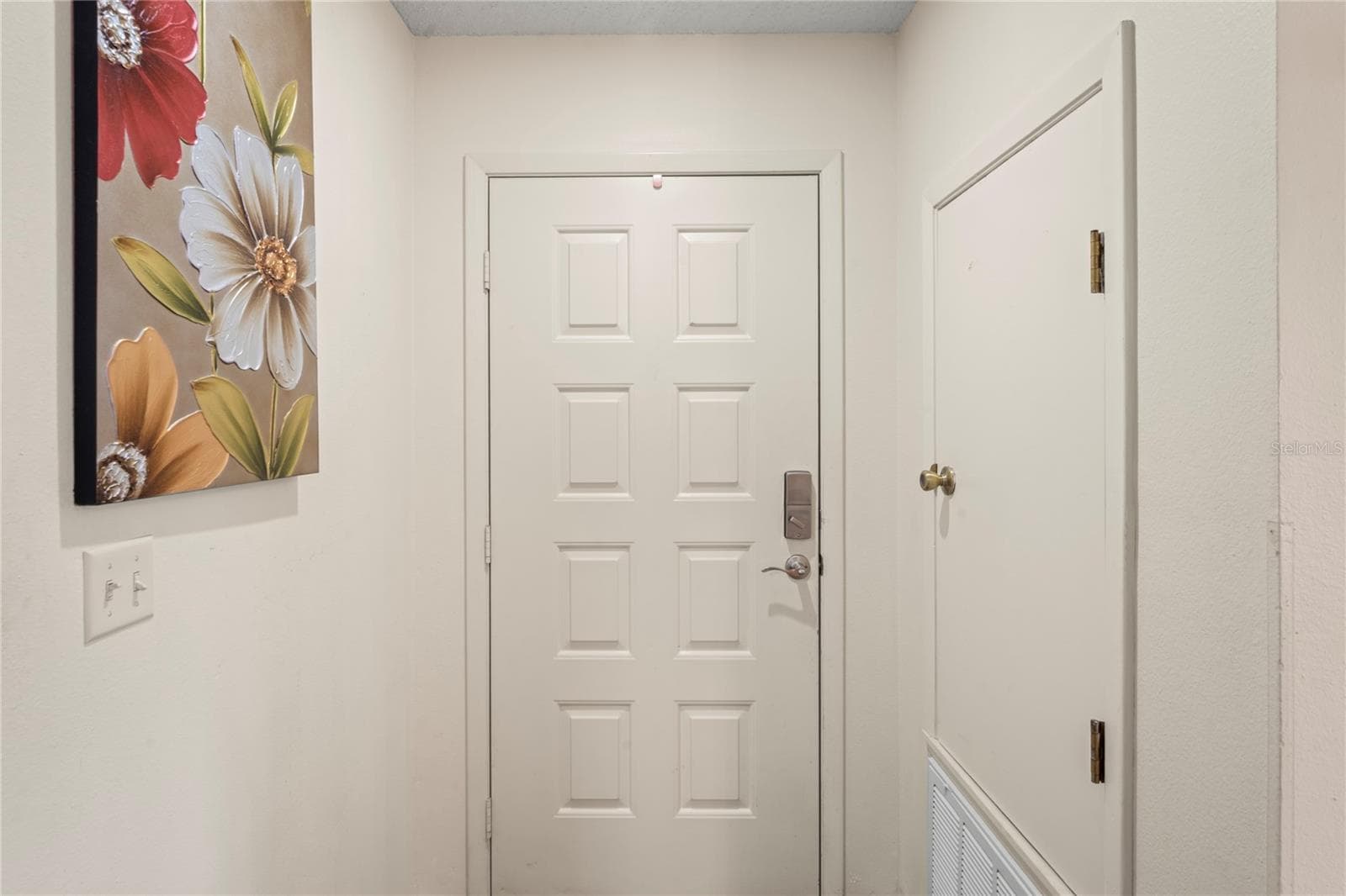 12041 Hoosier CT #202 photo 4