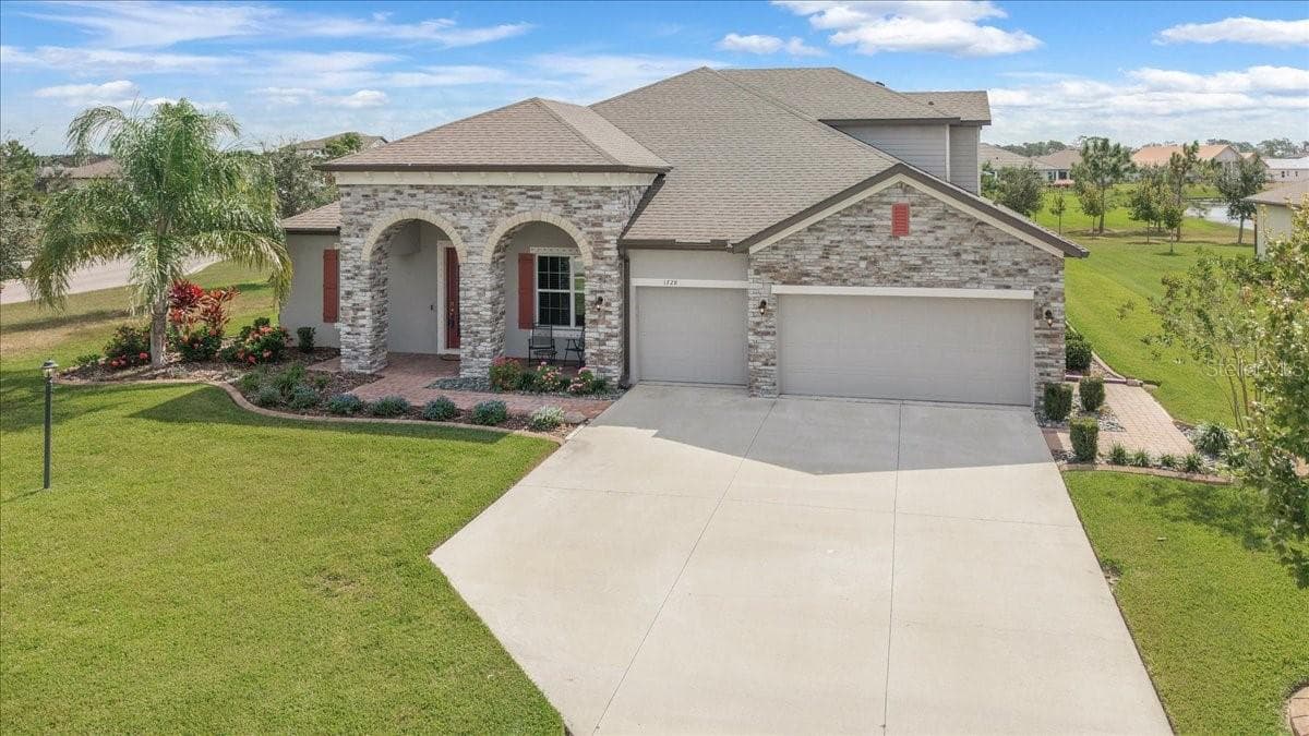 1728 Twin Rivers Trl photo 5