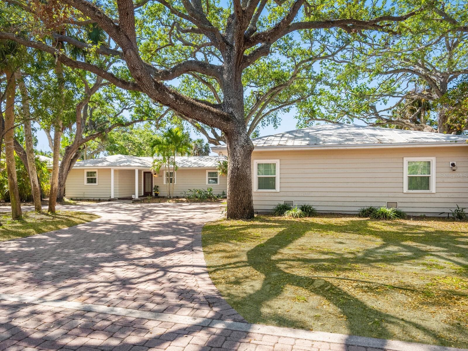 1248 Northport Dr photo 3