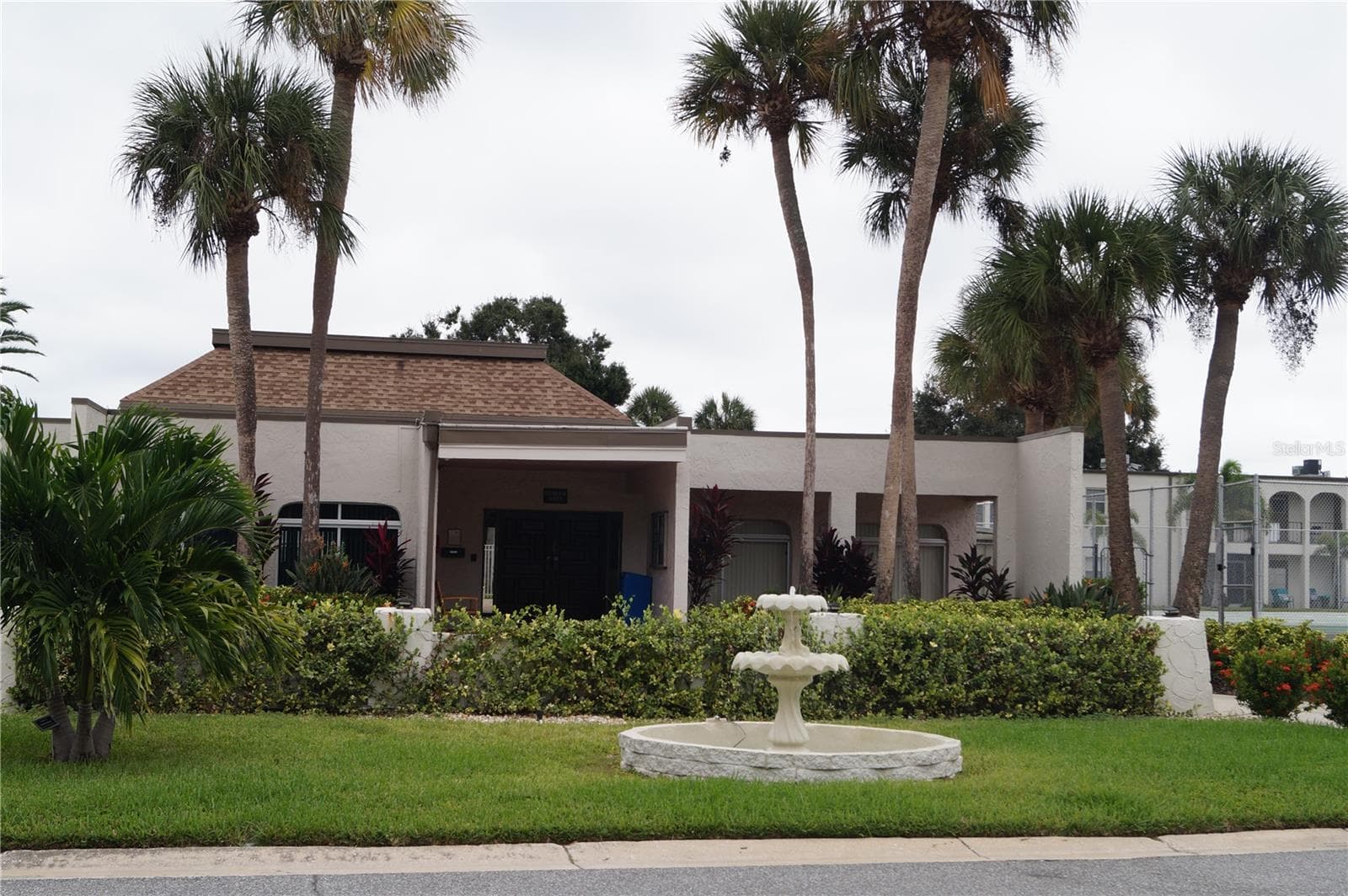 7701 Starkey Rd #408 photo 3